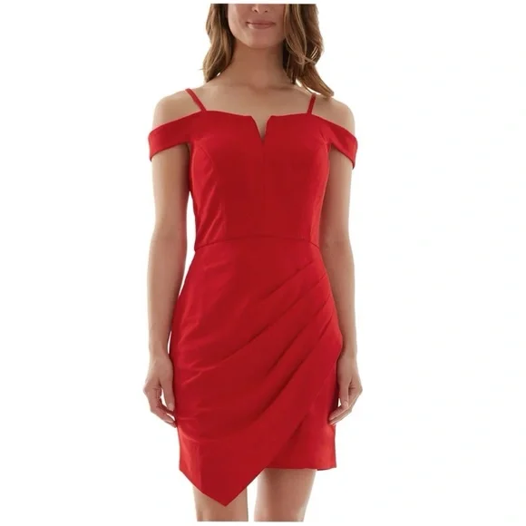 bcx red dress Juniors sz 3 formal/prom dress in Red w. rhinestone detail at bust by BCX